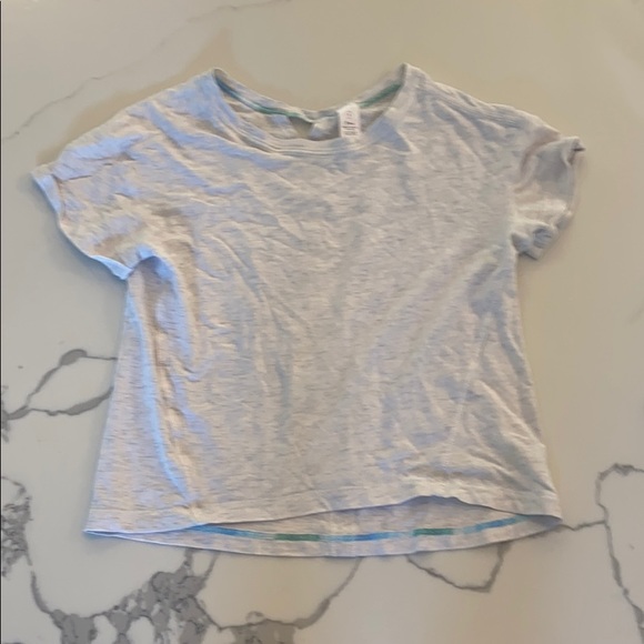 T-Shirt - Picture 1 of 3